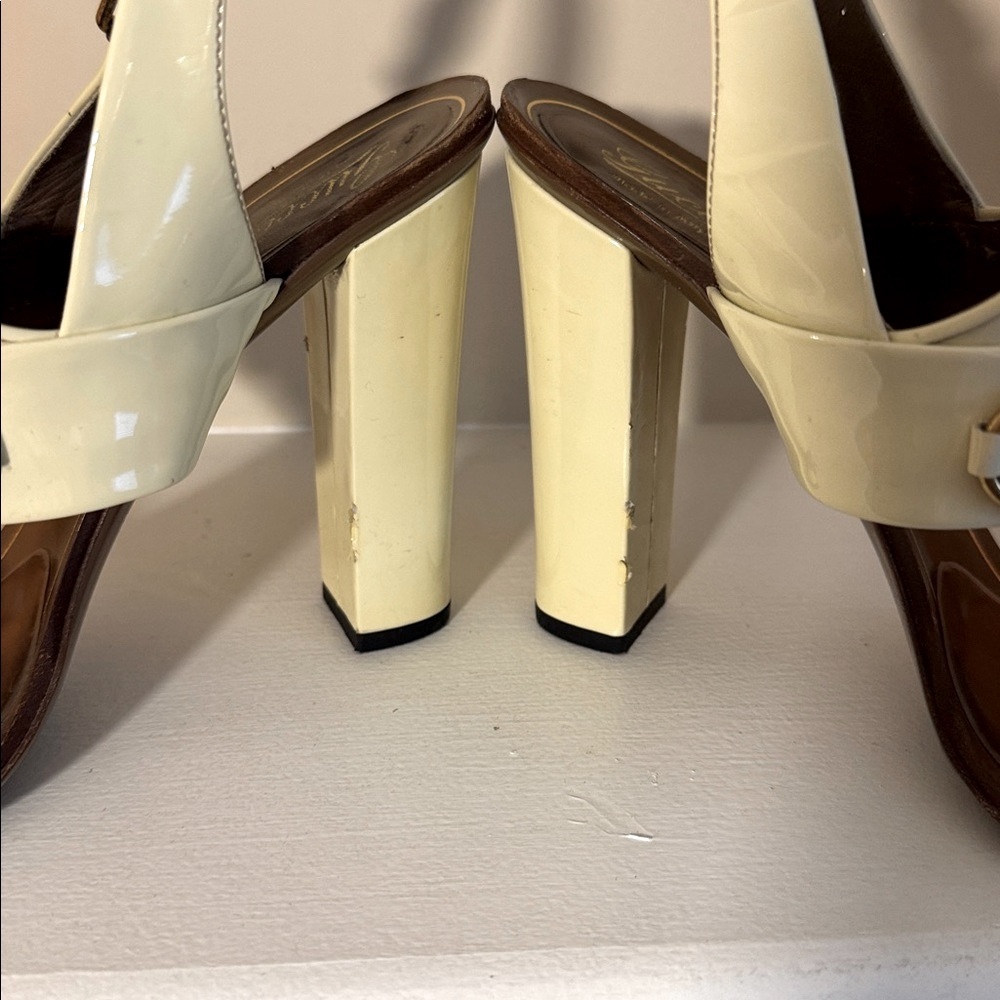 Gucci Patent Leather Block Heel Sandals Beige Cream size 38eu 7.5/8us Vintage - Picture 10 of 10